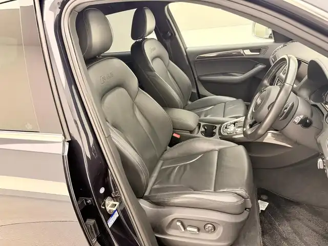 アウディ ＳＱ５ 兵庫県 2015(平27)年 8.9万km ムーンライトブルーパールエフェクト 純正HDDナビ/フルセグ CD DVD BT MSV/バックカメラ/コーナーセンサー/レーダークルーズコントロール/BSM/LKA/ビルトインETC/4WD/パワーシート/シートヒーター/レザーシート/パワーバックドア/HIDヘッドライト/オートライト/スマートキー/取扱い説明書