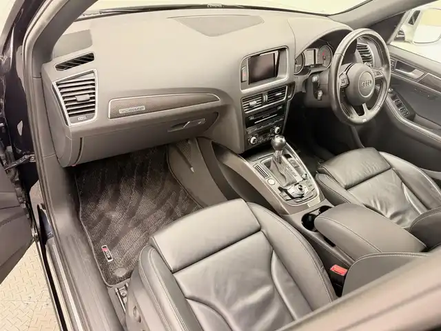 アウディ ＳＱ５ 兵庫県 2015(平27)年 8.9万km ムーンライトブルーパールエフェクト 純正HDDナビ/フルセグ CD DVD BT MSV/バックカメラ/コーナーセンサー/レーダークルーズコントロール/BSM/LKA/ビルトインETC/4WD/パワーシート/シートヒーター/レザーシート/パワーバックドア/HIDヘッドライト/オートライト/スマートキー/取扱い説明書