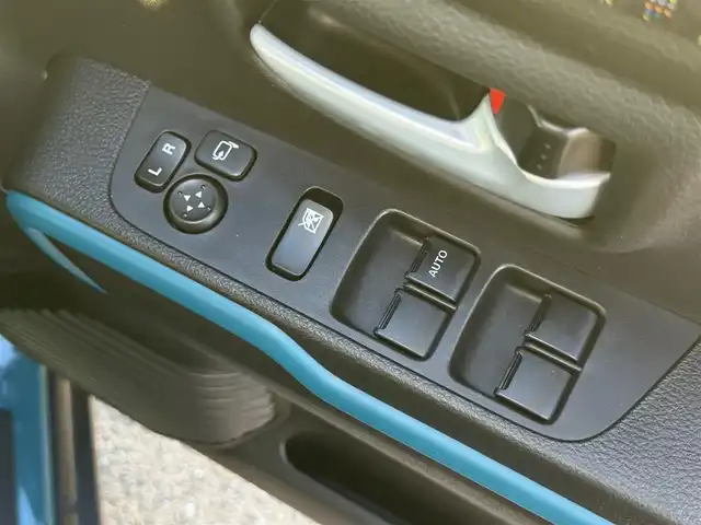 スズキ ハスラー HYBRID X 岩手県 2022(令4)年 3.2万km デニムブルー ガンメタリック 2トーン 純正９型ナビ　全周囲Ｃ　フルセグ　シートヒーター　ＤＶＤ再生　ＢＴ　ビルドインＥＴＣ　ダウンヒルアシスト　ミラーヒーター　純正１５ＡＷ　オートＬＥＤライト　フォグランプ　コーナーセンサー　スペアキー