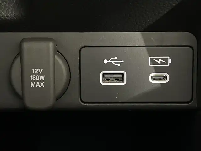 ホンダ ステップワゴン スパーダ 福岡県 2023(令5)年 2.5万km クリスタルブラックパール 禁煙車/ワンオーナー/純正11.4インチナビ/フルセグテレビ/マルチビューカメラ/両側パワースライドドア/パワーバックドア/ミラー一体型ドライブレコーダー前後/ETC/レーダークルーズコントロール