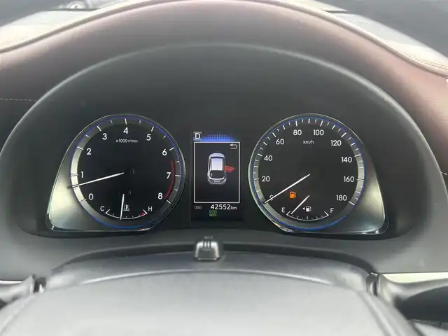 トヨタ ハリアー プレミアム 茨城県 2019(平31)年 4.3万km スパークリングブラックパールクリスタルシャイン 純正ナビ　/バックカメラ　/ドライブレコーダー　/クルーズコントロール　/ＥＴＣ　/パワーバックドア　/ＬＥＤライト　/パワーシート　/レーンキープアシスト　/オートライト　/アイドリングストップ　/衝突軽減システム/パワーステアリング/パワーウィンドウ