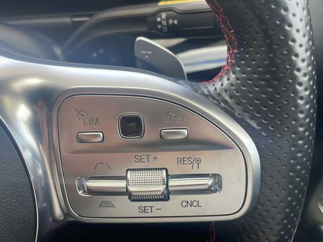 メルセデス・ベンツ ＧＬＡ２００ｄ 4マチック AMGライン 兵庫県 2021(令3)年 1.2万km マウンテングレー 軽油/ターボ/4WD/登録時走行距離11922km/レーダーセーフティパッケージ/純正10.25インチナビ/フルセグTV/全方位カメラ/純正前後ドライブレコーダー/キーレスゴー/コンビニエンスオープニング/クロージング機能/前席パワーシート/シートヒーター/パワーバックドア/マルチビームLEDヘッドランプ/アダプティブハイビームアシストプラス/カーボン調インパネ加飾/ETC2.0/純正フロアマット