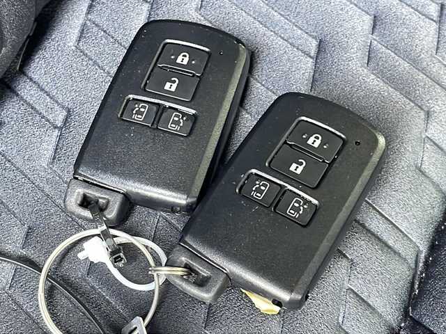 トヨタ アルファード S 長野県 2015(平27)年 6.4万km ホワイトパールクリスタルシャイン ４WD/純正９型ナビフルセグTV/純正１１型フリップダウンモニター/バックカメラ/ETC/両側パワースライドドア/純正18インチアルミ/前後コーナーセンサー /スペアキー