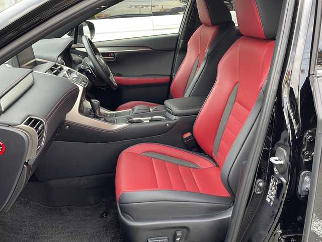 レクサス ＮＸ 300h Fスポーツ 大阪府 2019(平31)年 5万km ブラック １オーナー　サンルーフ　衝突軽減システム　純正ナビ　全周囲カメラ　フルセグＴＶ　Ｂｌｕｅｔｏｏｔｈ　ＣＤ　赤革シート　パワーシート　シートヒーター　ベンチレーション　シートメモリ　三眼ＬＥＤヘッドライト　レーダークルコン　ＥＴＣ２．０　パドルシフト　純正アルミホイール　スペアキー　取扱説明書　保証書　フロアマット　