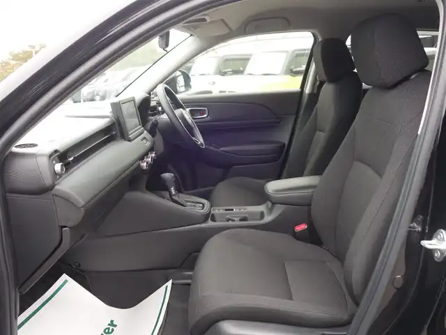 ホンダ ヴェゼル G 山形県 2023(令5)年 3.4万km クリスタルブラックパール ホンダセンシング/純正HDDナビ/　　【CD　DVD　BT　フルセグ　USB】/バックカメラ/レーダークルーズコントロール/LEDオートライト/純正16インチアルミホイール/ドライブレコーダー/コーナーセンサー/アイドリングストップ/ステアリングスイッチ/電動格納ウィンカーミラー/フォグランプ/純正フロアマット/スマートキー×2/ETC