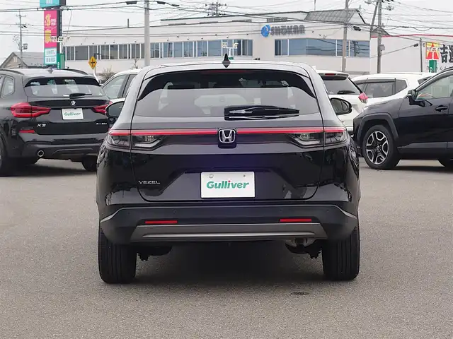 ホンダ ヴェゼル G 山形県 2023(令5)年 3.4万km クリスタルブラックパール ホンダセンシング/純正HDDナビ/　　【CD　DVD　BT　フルセグ　USB】/バックカメラ/レーダークルーズコントロール/LEDオートライト/純正16インチアルミホイール/ドライブレコーダー/コーナーセンサー/アイドリングストップ/ステアリングスイッチ/電動格納ウィンカーミラー/フォグランプ/純正フロアマット/スマートキー×2/ETC