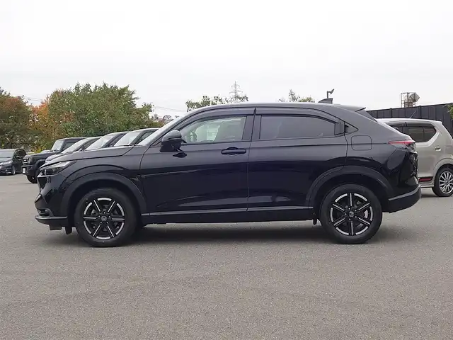ホンダ ヴェゼル G 山形県 2023(令5)年 3.4万km クリスタルブラックパール ホンダセンシング/純正HDDナビ/　　【CD　DVD　BT　フルセグ　USB】/バックカメラ/レーダークルーズコントロール/LEDオートライト/純正16インチアルミホイール/ドライブレコーダー/コーナーセンサー/アイドリングストップ/ステアリングスイッチ/電動格納ウィンカーミラー/フォグランプ/純正フロアマット/スマートキー×2/ETC