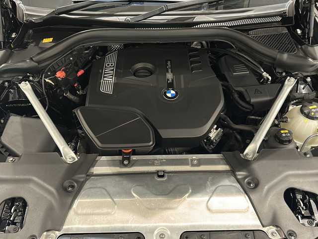 ＢＭＷ Ｘ３ xDrive20i Xライン 新潟県 2020(令2)年 4.1万km サファイアブラックP ハイラインパッケージ/・ランバーサポート/・リヤシートヒーティング/・ヴァーネスカ・レザー・シート/ナビゲーションシステム/・TV/BT/USB/全周囲カメラ/アダプティブ・ヘッドライト/パーキングアシストプラス/・PDC／パーク・ディスタンス・コントロール/（フロント&リヤ、ビジュアル表示機能付）/・パーキング・アシスト（並列・縦列）/・トップ・ビュー/・ サイド・ビュー・カメラ/・リヤ・ビュー・カメラ（予想進路表示機能付）/ドライビング・アシスト・プラス/・アクティブ・クルーズ・コントロール（ストップ&ゴー機能付）/・ステアリング&レーン・コントロール・アシスト/・ レーン・ディパーチャー・ウォーニング（車線逸脱警告システム）/・ レーン・チェンジ・ウォーニング/・ アクティブ・サイド・コリジョン・プロテクション/・ 前車接近警告機能/・ 衝突回避・被害軽減ブレーキ/・ 事故回避アシスト/・後車衝突警告機能/ABS/CBC/DSC／DTC／DBC/HDC/パワーシート/ETC2.0/ドライブレコーダー/ワイヤレス充電