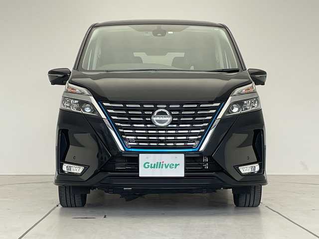 日産 セレナ e－パワー ハイウェイスター V 愛知県 2020(令2)年 5.4万km ダイヤモンドブラック プロパイロット/純正10型ナビ/フリップダウンモニター/両側パワースライドドア/レーダークルーズコントロール/バックカメラ/全方位カメラ/コーナーセンサー/純正アルミホイール/ＥＴＣ/ブラインドスポットモニター/LEDヘッドライト/衝突軽減システム/フルセグ/CD DVD/Bluetooth/レーンキープアシスト/ステアリングスイッチ/スマートキー/プッシュスタート