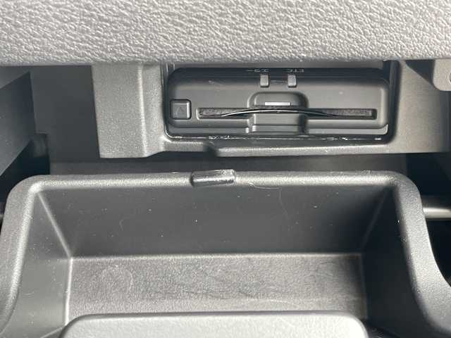 日産 セレナ e－パワー ハイウェイスター V 愛知県 2020(令2)年 5.4万km ダイヤモンドブラック プロパイロット/純正10型ナビ/フリップダウンモニター/両側パワースライドドア/レーダークルーズコントロール/バックカメラ/全方位カメラ/コーナーセンサー/純正アルミホイール/ＥＴＣ/ブラインドスポットモニター/LEDヘッドライト/衝突軽減システム/フルセグ/CD DVD/Bluetooth/レーンキープアシスト/ステアリングスイッチ/スマートキー/プッシュスタート