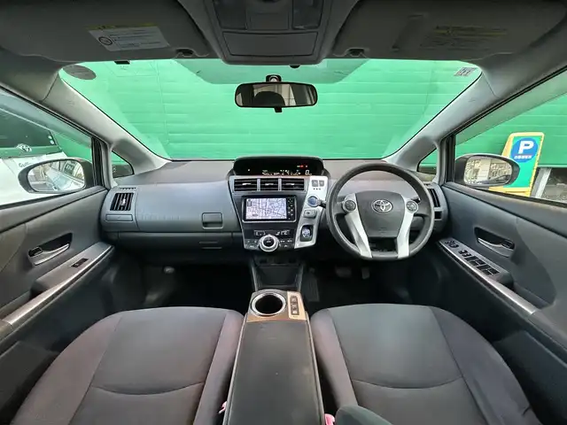 トヨタ プリウス α S 東京都 2011(平23)年 7.5万km クリアストリームメタリック 純正ディーラーナビ(NSCT-W61)/(CD/フルセグTV/AUX)/バックカメラ/スマートキー/プッシュスタート/オートエアコン/純正フロアマット/ハロゲンヘッドライト/オートライト/保証書/取扱説明書/スペアキー