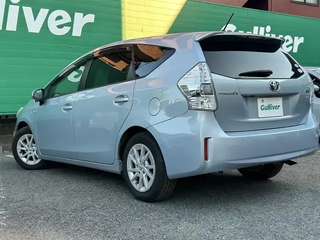 トヨタ プリウス α S 東京都 2011(平23)年 7.5万km クリアストリームメタリック 純正ディーラーナビ(NSCT-W61)/(CD/フルセグTV/AUX)/バックカメラ/スマートキー/プッシュスタート/オートエアコン/純正フロアマット/ハロゲンヘッドライト/オートライト/保証書/取扱説明書/スペアキー