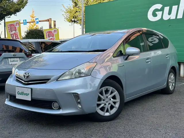 トヨタ プリウス α S 東京都 2011(平23)年 7.5万km クリアストリームメタリック 純正ディーラーナビ(NSCT-W61)/(CD/フルセグTV/AUX)/バックカメラ/スマートキー/プッシュスタート/オートエアコン/純正フロアマット/ハロゲンヘッドライト/オートライト/保証書/取扱説明書/スペアキー