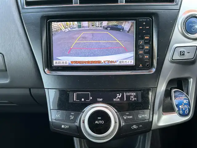 トヨタ プリウス α S 東京都 2011(平23)年 7.5万km クリアストリームメタリック 純正ディーラーナビ(NSCT-W61)/(CD/フルセグTV/AUX)/バックカメラ/スマートキー/プッシュスタート/オートエアコン/純正フロアマット/ハロゲンヘッドライト/オートライト/保証書/取扱説明書/スペアキー