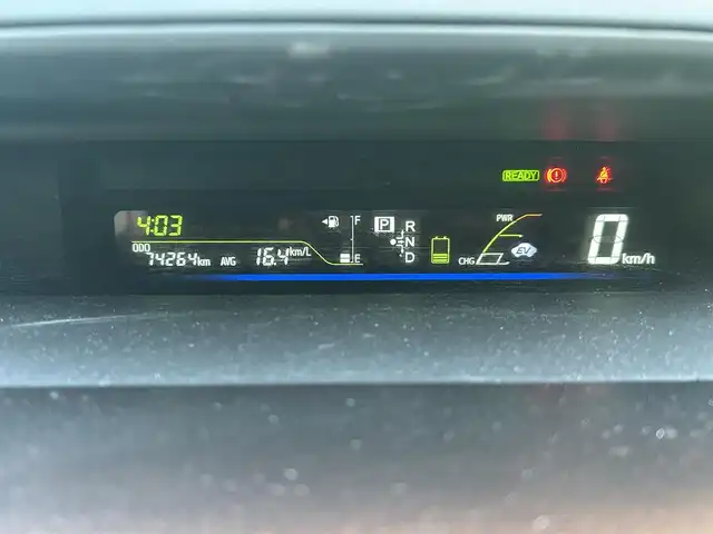 トヨタ プリウス α S 東京都 2011(平23)年 7.5万km クリアストリームメタリック 純正ディーラーナビ(NSCT-W61)/(CD/フルセグTV/AUX)/バックカメラ/スマートキー/プッシュスタート/オートエアコン/純正フロアマット/ハロゲンヘッドライト/オートライト/保証書/取扱説明書/スペアキー