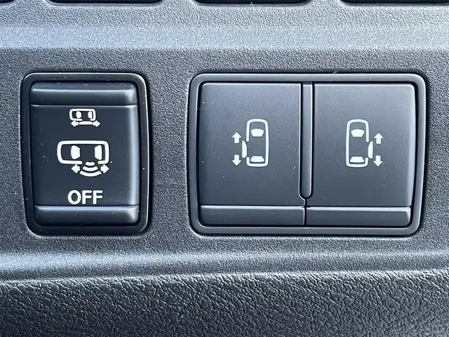 日産 セレナ ハイウェイスター Vセレクション 東京都 2018(平30)年 7.6万km ブリリアントホワイトパール 社外ナビ/インテリジェント パーキングアシスト/全周囲カメラ/フルセグTV/Bluetooth/FM/AM/USB/HDMI/デジタルインナーミラー/両側電動スライドドア/前後コーナーセンサー/衝突軽減ブレーキ/横滑り防止装置/純正フロアマット/ETC2.0/レーダークルーズコントロール/スマートキー