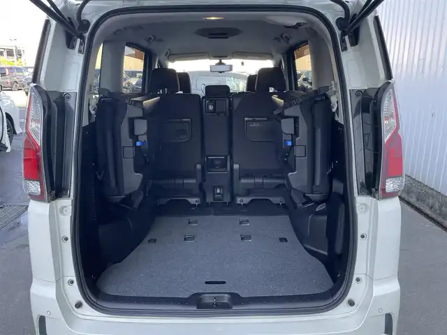 日産 セレナ ハイウェイスター Vセレクション 東京都 2018(平30)年 7.6万km ブリリアントホワイトパール 社外ナビ/インテリジェント パーキングアシスト/全周囲カメラ/フルセグTV/Bluetooth/FM/AM/USB/HDMI/デジタルインナーミラー/両側電動スライドドア/前後コーナーセンサー/衝突軽減ブレーキ/横滑り防止装置/純正フロアマット/ETC2.0/レーダークルーズコントロール/スマートキー