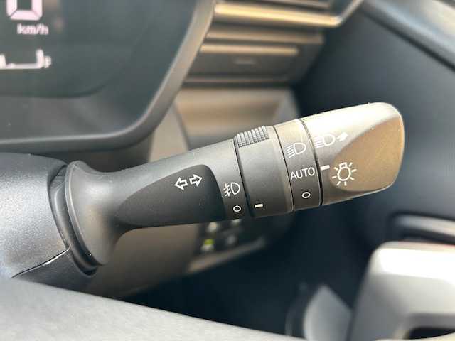 ダイハツ ロッキー G 東京都 2019(令1)年 0.3万km ブラックマイカメタリック/ブライトシルバーメタリック 2トーン 純正ナビ/(フルセグTV/Bluetooth/CD/DVD/SD/ipod)/バックカメラ/スマートアシスト/ETC/前方ドライブレコーダー/前席シートヒーター/衝突回避支援ブレーキ機能/ブレーキ制御付誤発進抑制機能/先行車発信お知らせ機能/クルーズコントロール/純正フロアマット/ステアリングスイッチ/電格ミラー/スペアキー1本/取扱説明書/保証書