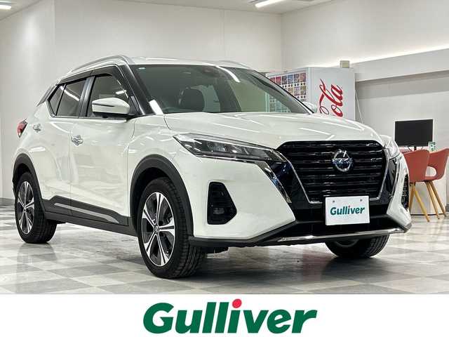 日産 キックス X ツートーンインテリアED 岐阜県 2023(令5)年 1.1万km ホワイト 純正ナビ/プッシュスタート/ETC/ステアリングヒーター/スマートキー/クルーズコントロール/バックモニター/BIuetooth/フルセグ/レザーシート/純正アルミホイール/シートヒーター/LEDヘッドライト/フォグ/ドアバイザー/コーナーセンサー前後/オートライト/衝突軽減システム/全方位モニター/オートブレーキホールド/ルーフレール/EVモード/ドライブモード/オートブレーキホールド