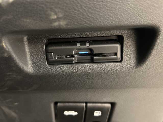 日産 キックス X ツートーンインテリアED 岐阜県 2023(令5)年 1.1万km ホワイト 純正ナビ/プッシュスタート/ETC/ステアリングヒーター/スマートキー/クルーズコントロール/バックモニター/BIuetooth/フルセグ/レザーシート/純正アルミホイール/シートヒーター/LEDヘッドライト/フォグ/ドアバイザー/コーナーセンサー前後/オートライト/衝突軽減システム/全方位モニター/オートブレーキホールド/ルーフレール/EVモード/ドライブモード/オートブレーキホールド