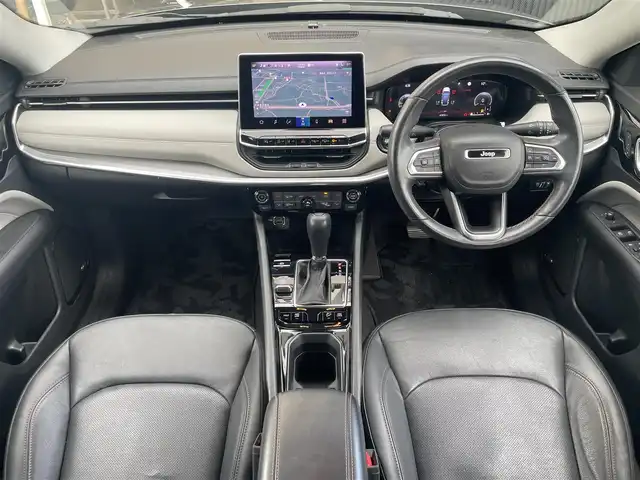 クライスラー・ジープ ジープ コンパス リミテッド 福岡県 2021(令3)年 4.8万km グレーＭ アダプティブクルーズコントロール/ブラインドスポットモニター/レーンキープアシスト/黒革シート/前席シートヒーター/ＡＬＰＩＮＥスピーカー/純正ナビ/Ａｐｐｌｅｃａｒｐｌａｙ　/全方位カメラ/フルセグTV/Bluetooth/LEDヘッドライト/オートハイビーム/パワーバックドア/前後ドライブレコーダー/純正18インチアルミホイール/ETC2.0/スペアキー×1