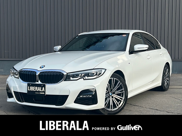 ＢＭＷ ３２０ｄ xDrive Mスポーツ EDジョイ+ 青森県 2021(令3)年 3.6万km アルピンホワイトⅢ コンフォートパッケージ/-オートマチックトランクリッドオペレーション/-ストレージパッケージ/(Type-C対応USBソケット/シートバック収納/トランクネット/荷物固定用フック)/-HiFiスピーカーシステム(205W、10スピーカー)/パーキングアシストプラス/(トップビュー+3Dビュー/サイドビューカメラ/パークディスタンスコントロール)/ディーゼル車/純正ナビ/４WD/ETC付インナーミラー/ドライブレコーダー/スペアキー/パワーシート（D/N)/レーダークルーズコントロール/横滑り防止/アイドリングストップ/コーナーセンサー前後/シートヒーター（D/N)/純正18インチAW/純正フロアマット/衝突軽減ブレーキ/Bluetooth/バックカメラ