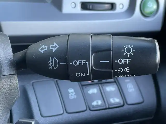 ホンダ ステップワゴン スパーダ Z クールスピリット 群馬県 2014(平26)年 8.8万km ホワイトオーキッドパール 純正9インチナビ/・AM/FM/フルセグTV/MSV/・CD/DVD/Bluetooth/バックカメラ/両側電動スライドドア/フリップダウンモニター/パドルシフト/クルーズコントロール/オートライト/横滑り防止/HIDヘッドライト/フォグランプ/ETC/ヒーターミラー/純正フロアマット/純正ドアバイザー/スマートキー