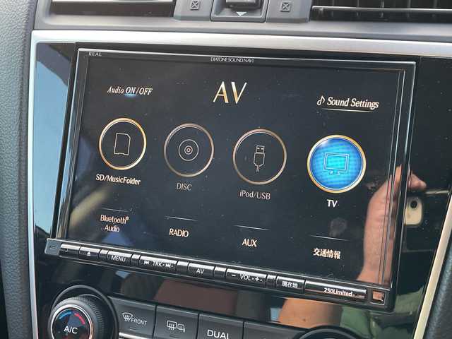 スバル レヴォーグ 1．6STIスポーツアイサイト 新潟県 2018(平30)年 1万km クリスタルホワイトP 4WD/社外8インチSDナビ/CD/DVD/BT/フルセグテレビ/SDミュージックサーバー/フロント/サイドカメラ/ETC/ドライブレコーダー/衝突被害軽減ブレーキ/レーンキープアシスト/レーダークルーズコントロール/革シート/パワーシート/シートヒーター/パドルシフト/ステアリングスイッチ/コーナーセンサー/スマートキー/プッシュスタート/LEDヘッドライト/オートライト/オートハイビーム/フォグランプ/純正18インチアルミホイール