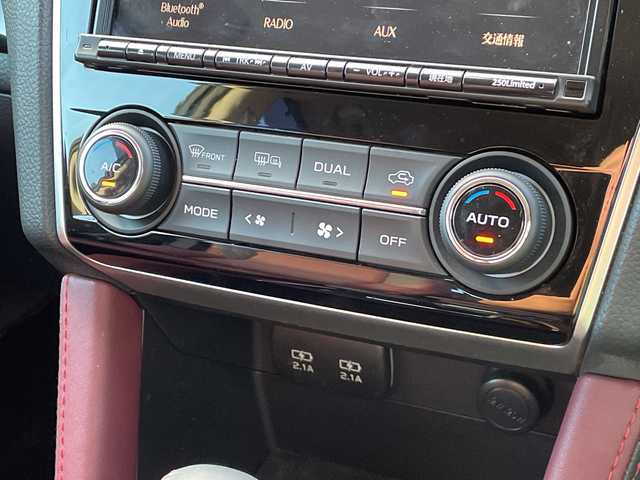 スバル レヴォーグ 1．6STIスポーツアイサイト 新潟県 2018(平30)年 1万km クリスタルホワイトP 4WD/社外8インチSDナビ/CD/DVD/BT/フルセグテレビ/SDミュージックサーバー/フロント/サイドカメラ/ETC/ドライブレコーダー/衝突被害軽減ブレーキ/レーンキープアシスト/レーダークルーズコントロール/革シート/パワーシート/シートヒーター/パドルシフト/ステアリングスイッチ/コーナーセンサー/スマートキー/プッシュスタート/LEDヘッドライト/オートライト/オートハイビーム/フォグランプ/純正18インチアルミホイール