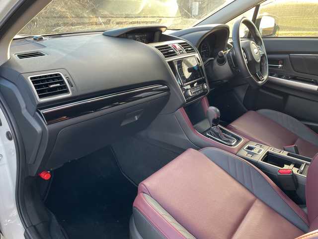 スバル レヴォーグ 1．6STIスポーツアイサイト 新潟県 2018(平30)年 1万km クリスタルホワイトP 4WD/社外8インチSDナビ/CD/DVD/BT/フルセグテレビ/SDミュージックサーバー/フロント/サイドカメラ/ETC/ドライブレコーダー/衝突被害軽減ブレーキ/レーンキープアシスト/レーダークルーズコントロール/革シート/パワーシート/シートヒーター/パドルシフト/ステアリングスイッチ/コーナーセンサー/スマートキー/プッシュスタート/LEDヘッドライト/オートライト/オートハイビーム/フォグランプ/純正18インチアルミホイール