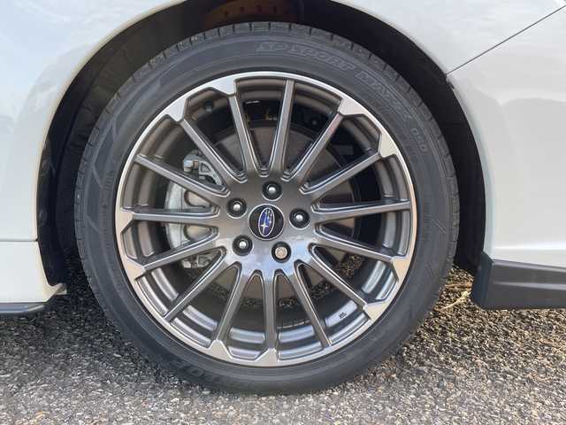 スバル レヴォーグ 1．6STIスポーツアイサイト 新潟県 2018(平30)年 1万km クリスタルホワイトP 4WD/社外8インチSDナビ/CD/DVD/BT/フルセグテレビ/SDミュージックサーバー/フロント/サイドカメラ/ETC/ドライブレコーダー/衝突被害軽減ブレーキ/レーンキープアシスト/レーダークルーズコントロール/革シート/パワーシート/シートヒーター/パドルシフト/ステアリングスイッチ/コーナーセンサー/スマートキー/プッシュスタート/LEDヘッドライト/オートライト/オートハイビーム/フォグランプ/純正18インチアルミホイール