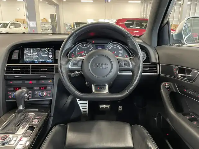 アウディ ＲＳ６ 千葉県 2010(平22)年 6.8万km 黒 スポーツサスペンションプラス/レーダークルーズコントロール/黒革シート/パワーシート＆シートヒーター/HIDヘッドライト/純正ナビ/フルセグTV/バックカメラ/BOSEサウンド