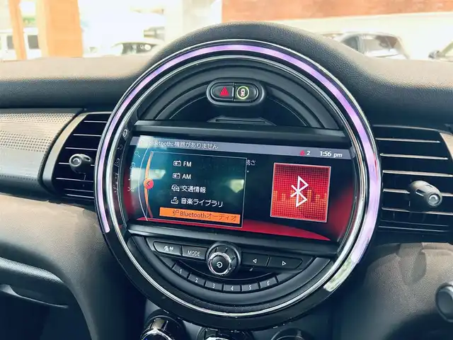 ＭＩＮＩ ミニ クーパー D 大阪府 2020(令2)年 3.6万km 青 ストリートスタイル/ペッパーP/インテリジェントセーフティ/黒革/シートヒーター/純正ナビ/バックカメラ/純正16インチAW/LEDヘッドライト/クリアランスソナー/コンフォートアクセス