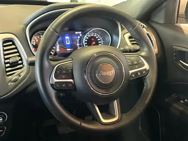 クライスラー・ジープ ジープ コンパス Sモデル 道央・札幌 2020(令2)年 6.3万km 白 全国160台限定車/バイキセノンヘッドライト/フロントシートヒーター/BeatsAudioプレミアムサウンド/パワーリフトゲート/グレーステッチ入りブラックレザーシート/専用19インチAW/Uconnectナビ/フルセグTV/USB/Bluetooth/バックカメラ/パークセンス/ACC/レーンセンス/ブラインドスポットモニター