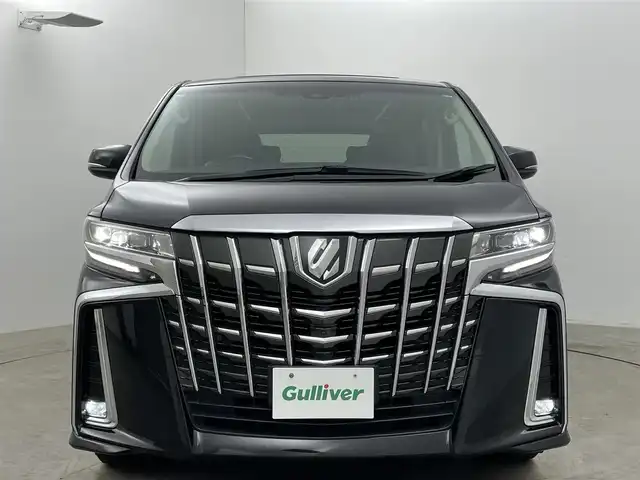 トヨタ アルファード S Cパッケージ 岡山県 2020(令2)年 6.9万km ブラック サンルーフ/JBLプレミアムサウンド/13.3フリップダウンモニター/10.5インチナビ付ディスプレイオーディオ/・FM/AM/Bluetooth/フルセグ/CD/DVD/HDMI/パノラマミックビューモニター/デジタルインナーミラー/合皮シート/・パワーシート/・ベンチレーション/・電動オットマン/ステアリングヒーター/パワーバックドア/トヨタセーフティーセンス/・プリクラッシュセーフティ/・レーンディパーチャーアラート/・オートマチックハイビーム/・レーダークルーズコントロール/・コーナーセンサー/・BSM/・踏み間違い防止/2.0ETC/ドライブレコーダー/両側パワースライドドア/三眼LEDヘッドライト/純正18インチアルミホイール/純正フロアマット