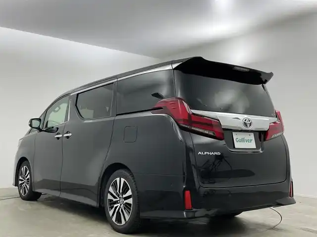 トヨタ アルファード S Cパッケージ 岡山県 2020(令2)年 6.9万km ブラック サンルーフ/JBLプレミアムサウンド/13.3フリップダウンモニター/10.5インチナビ付ディスプレイオーディオ/・FM/AM/Bluetooth/フルセグ/CD/DVD/HDMI/パノラマミックビューモニター/デジタルインナーミラー/合皮シート/・パワーシート/・ベンチレーション/・電動オットマン/ステアリングヒーター/パワーバックドア/トヨタセーフティーセンス/・プリクラッシュセーフティ/・レーンディパーチャーアラート/・オートマチックハイビーム/・レーダークルーズコントロール/・コーナーセンサー/・BSM/・踏み間違い防止/2.0ETC/ドライブレコーダー/両側パワースライドドア/三眼LEDヘッドライト/純正18インチアルミホイール/純正フロアマット