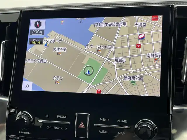 トヨタ アルファード S Cパッケージ 岡山県 2020(令2)年 6.9万km ブラック サンルーフ/JBLプレミアムサウンド/13.3フリップダウンモニター/10.5インチナビ付ディスプレイオーディオ/・FM/AM/Bluetooth/フルセグ/CD/DVD/HDMI/パノラマミックビューモニター/デジタルインナーミラー/合皮シート/・パワーシート/・ベンチレーション/・電動オットマン/ステアリングヒーター/パワーバックドア/トヨタセーフティーセンス/・プリクラッシュセーフティ/・レーンディパーチャーアラート/・オートマチックハイビーム/・レーダークルーズコントロール/・コーナーセンサー/・BSM/・踏み間違い防止/2.0ETC/ドライブレコーダー/両側パワースライドドア/三眼LEDヘッドライト/純正18インチアルミホイール/純正フロアマット