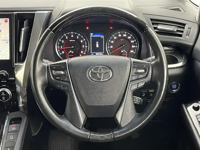 トヨタ アルファード S Cパッケージ 岡山県 2020(令2)年 6.9万km ブラック サンルーフ/JBLプレミアムサウンド/13.3フリップダウンモニター/10.5インチナビ付ディスプレイオーディオ/・FM/AM/Bluetooth/フルセグ/CD/DVD/HDMI/パノラマミックビューモニター/デジタルインナーミラー/合皮シート/・パワーシート/・ベンチレーション/・電動オットマン/ステアリングヒーター/パワーバックドア/トヨタセーフティーセンス/・プリクラッシュセーフティ/・レーンディパーチャーアラート/・オートマチックハイビーム/・レーダークルーズコントロール/・コーナーセンサー/・BSM/・踏み間違い防止/2.0ETC/ドライブレコーダー/両側パワースライドドア/三眼LEDヘッドライト/純正18インチアルミホイール/純正フロアマット