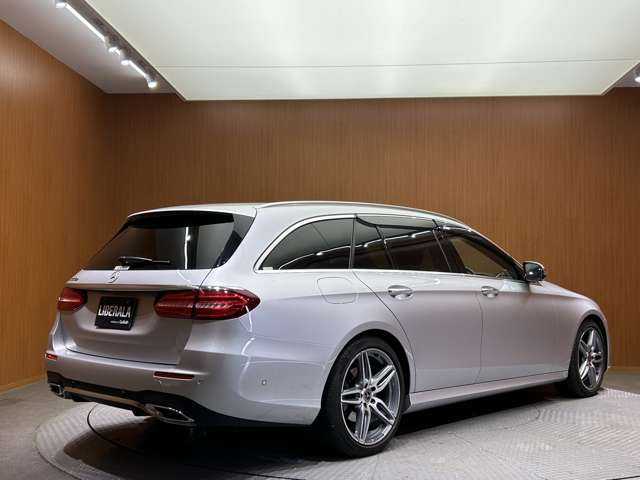 メルセデス・ベンツ Ｅ２２０ｄ SW AVG スポーツ 本革 千葉県 2018(平30)年 5.8万km イリジウムシルバー レザーＰＫＧ　/ＡＣＣ　/黒革　/ナビ　/ＴＶ　/Ｂｌｕｅｔｏｏｔｈ接続　/３６０°Ｂｕｒｍｅｓｔｅｒサウンド　/シートヒーター　/電動リアゲート　/ハイビームアシスト　/衝突軽減Ｂ　/ＢＳＭ　/ＬＫＡ　/ＥＴＣ　/禁煙車
