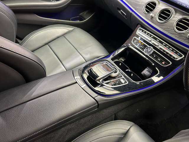 メルセデス・ベンツ Ｅ２２０ｄ SW AVG スポーツ 本革 千葉県 2018(平30)年 5.8万km イリジウムシルバー レザーＰＫＧ　/ＡＣＣ　/黒革　/ナビ　/ＴＶ　/Ｂｌｕｅｔｏｏｔｈ接続　/３６０°Ｂｕｒｍｅｓｔｅｒサウンド　/シートヒーター　/電動リアゲート　/ハイビームアシスト　/衝突軽減Ｂ　/ＢＳＭ　/ＬＫＡ　/ＥＴＣ　/禁煙車