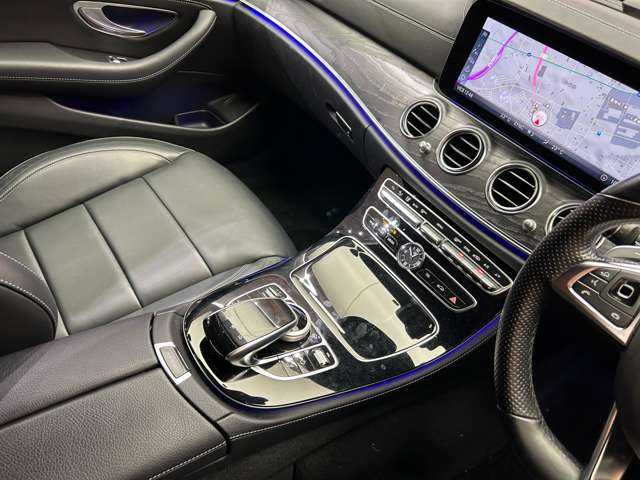 メルセデス・ベンツ Ｅ２２０ｄ SW AVG スポーツ 本革 千葉県 2018(平30)年 5.8万km イリジウムシルバー レザーＰＫＧ　/ＡＣＣ　/黒革　/ナビ　/ＴＶ　/Ｂｌｕｅｔｏｏｔｈ接続　/３６０°Ｂｕｒｍｅｓｔｅｒサウンド　/シートヒーター　/電動リアゲート　/ハイビームアシスト　/衝突軽減Ｂ　/ＢＳＭ　/ＬＫＡ　/ＥＴＣ　/禁煙車