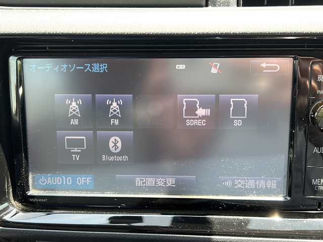 トヨタ アクア S 大阪府 2015(平27)年 7.4万km シルバーM 純正ナビ/bulethooth/AM/FM/バックカメラ/ドライブレコーダー/ETC/ABS/社外15インチアルミホイール/オートハイビーム /プッシュスタート/横滑り防止装置/レーンアシスト/衝突軽減ブレーキ/ウインカーミラー/電動格納ミラー