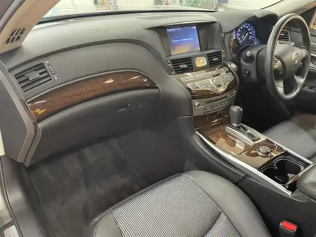 日産 フーガ 250GT 群馬県 2010(平22)年 4.1万km ブレードシルバー サンルーフ/メーカーナビ/・フルセグTV/・CD/DVD/BT/・AUX/AM.FM/バック/サイドカメラ/ビルトインETC/ドライブレコーダー/クルーズコントロール/ステアリングスイッチ/ハーフレザーシート/D/N席パワーシート(D席メモリ付)/HIDヘッドライト/フォグランプ/オートライト/スマートキー×2/プッシュスタート/純正18インチAW/純正フロアマット/電動格納ミラー/横滑り防止システム