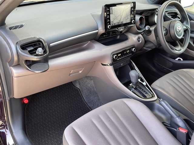 トヨタ ヤリス G 静岡県 2021(令3)年 4.2万km ボルドーマイカメタリック セーフティセンス/・プリクラッシュセーフティ/・オートマチックハイビーム/・レーンディパーチャーアラート/・ロードサインアシスト/・セカンダリーコリジョンブレーキ/・先行車発進お知らせ/純正メーカナビ/・フルセグTV/・Bluetooth接続/主要装備/・ETC/・ドライブレコーダー前後/・モデリスタホイール/・オートライト/・オートハイビーム