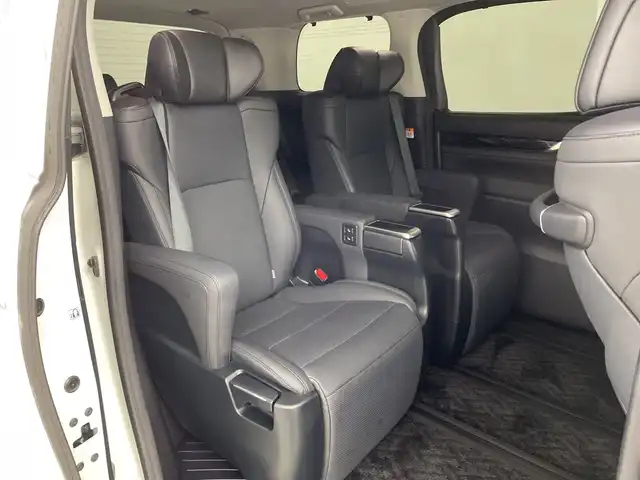 トヨタ アルファード S Cパッケージ 群馬県 2022(令4)年 2.1万km ホワイトパールクリスタルシャイン モデリスタエアロ　純正９型ナビ　純正１２型後席モニター　バックカメラ　前席シートヒーター　エアシート　両側電動スライド　電動リアゲート　衝突被害軽減ブレーキ　アダプティブクルーズコントロール　禁煙車