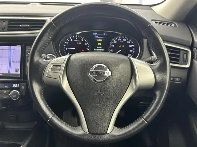 日産 エクストレイル ハイブリッド 20X エマージェンシーブレーキ 群馬県 2015(平27)年 6.3万km ブリリアントホワイトパール 純正ナビ　純正フリップダウンモニター　衝突軽減　シートヒーター　ダウンヒルアシストコントロール　横滑り防止　ビルトインETC　純正アルミホイール　スマートキー　プッシュスタート　禁煙車