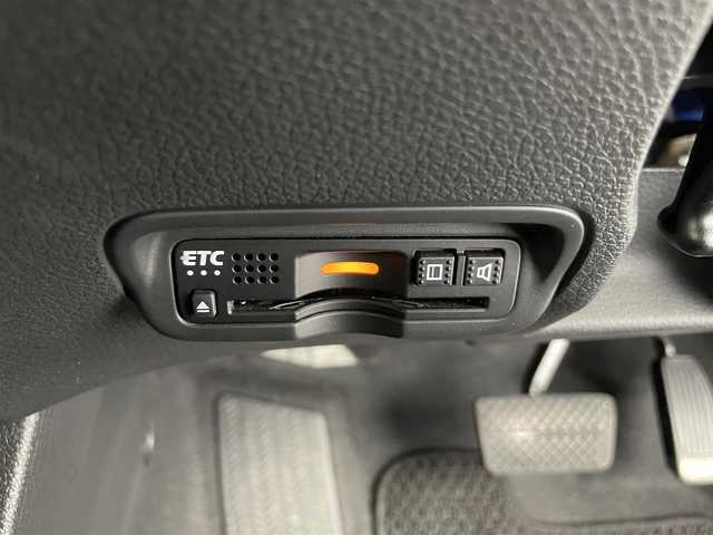 ホンダ ヴェゼル ハイブリッド 富山県 2019(令1)年 6万km ミッドナイトブルービームM 社外ナビ（AM/FM/CD/DVD/USB/SD/BT/HDMI）/フルセグTV/バックカメラ/寒冷地仕様/衝突被害軽減ブレーキ/アダプティブクルーズコントロール/レーンキープアシスト/オートライト/LEDヘッドライト/ハーフレザーシート/前席シートヒーター/ビルトインETC/ドライブレコーダー/パドルシフト/スマートキー×２/プッシュスタート/アイドリングストップ/保証書