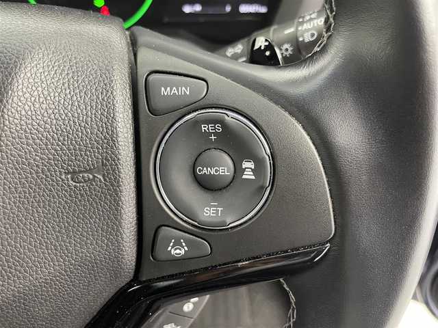 ホンダ ヴェゼル ハイブリッド 富山県 2019(令1)年 6万km ミッドナイトブルービームM 社外ナビ（AM/FM/CD/DVD/USB/SD/BT/HDMI）/フルセグTV/バックカメラ/寒冷地仕様/衝突被害軽減ブレーキ/アダプティブクルーズコントロール/レーンキープアシスト/オートライト/LEDヘッドライト/ハーフレザーシート/前席シートヒーター/ビルトインETC/ドライブレコーダー/パドルシフト/スマートキー×２/プッシュスタート/アイドリングストップ/保証書