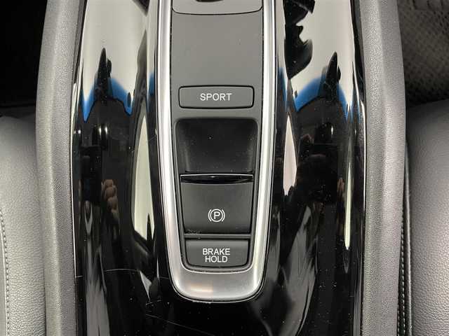 ホンダ ヴェゼル ハイブリッド 富山県 2019(令1)年 6万km ミッドナイトブルービームM 社外ナビ（AM/FM/CD/DVD/USB/SD/BT/HDMI）/フルセグTV/バックカメラ/寒冷地仕様/衝突被害軽減ブレーキ/アダプティブクルーズコントロール/レーンキープアシスト/オートライト/LEDヘッドライト/ハーフレザーシート/前席シートヒーター/ビルトインETC/ドライブレコーダー/パドルシフト/スマートキー×２/プッシュスタート/アイドリングストップ/保証書