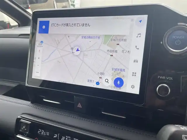 トヨタ ヴォクシー ハイブリッド S－Z 愛知県 2023(令5)年 1.4万km ホワイトパールクリスタルシャイン ワンオーナー　/ディスプレイオーディオプラス　/フルセグ　/車載メモリーナビ　/AppleCarPlay /AndroidAuto /バックカメラ　/ビルトインETC /セーフティセンス　/LDA /AHB /レーダークルーズコントロール　/両側パワースライドドア　/LEDヘッド　/ステアリングスイッチ　/シートヒーター　/スマートエントリー　